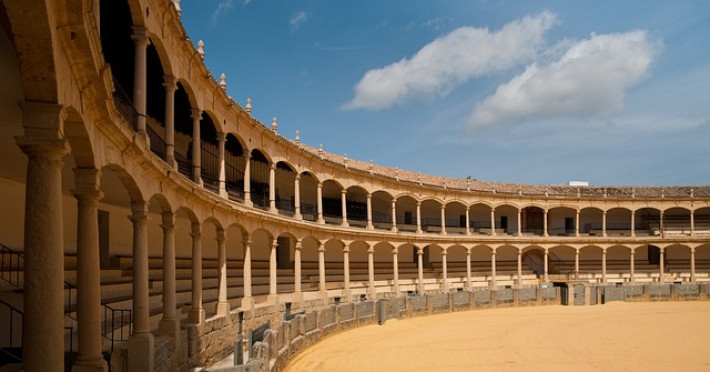 revelion-sevilla-2025-circuit-in-andaluzia-premium-tours-442f4ae5cc404739.jpeg