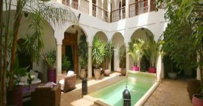 riad-mandalay-fa8fa49a11aa6b01.jpeg