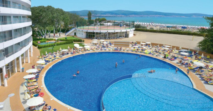 riu-helios-0cd1de558a589d10.jpeg
