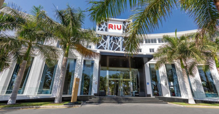 riu-palace-meloneras-049e027fcc41ecc6.jpeg