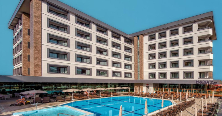 riviera-zen-hotel-4627a233bf5d1e42.jpeg