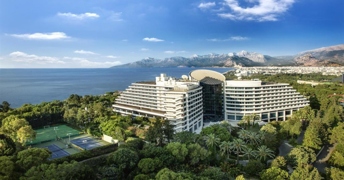 rixos-downtown-1dc7b8a60693818b.jpeg