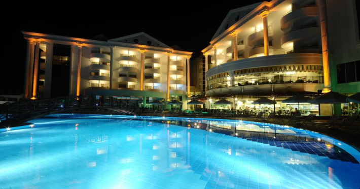 roma-beach-resort-hotel-52707f94bb00a29f.jpeg