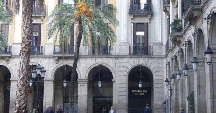 roma-reial-b74db619c39e5ce5.jpeg