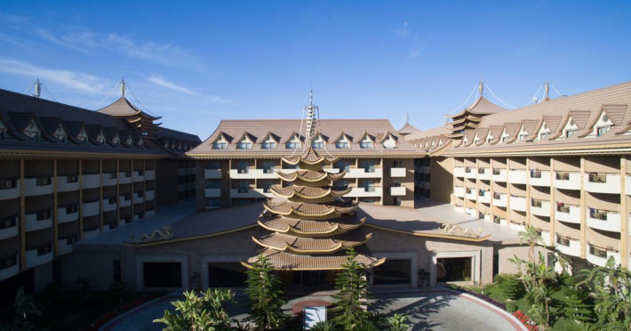 royal-dragon-hotel-ac832b720b879186.jpeg