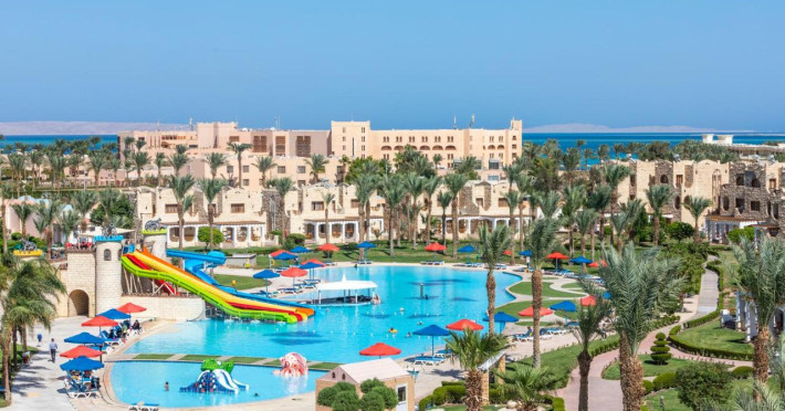 royal-lagoons-aqua-resort-b09e5a7ee6728ce3.jpeg