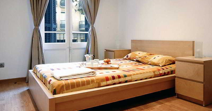 sagrada-familia-apartments-43b3343080a8aaab.jpeg