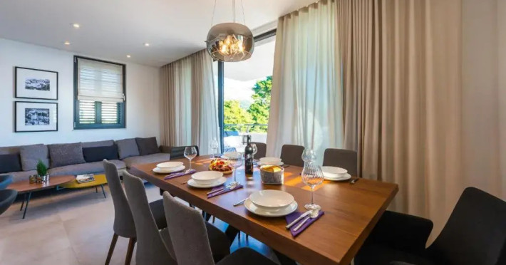 saint-blaise-luxury-suite-84ab19fa4b5039aa.jpeg