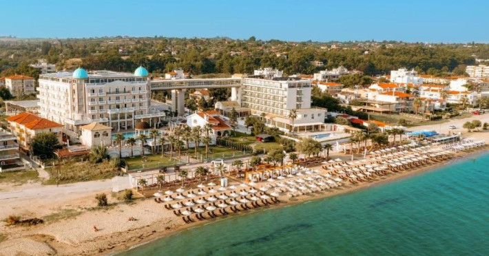 santa-beach-hotel-20cdd54e1f436488.jpeg