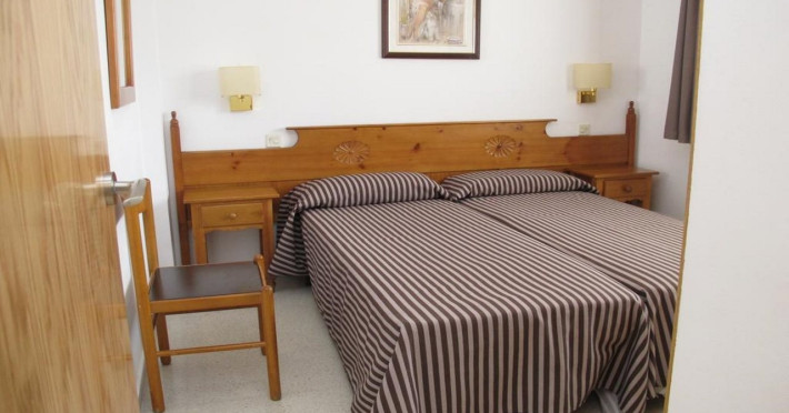 santi-apartments-6cb06143d0b52266.jpeg
