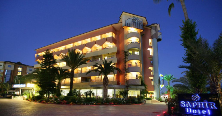 saphir-hotel-108d09e5cf1f59cb.jpeg