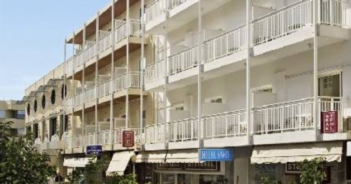 savoy-city-hotel-abf7418a348bc665.jpeg