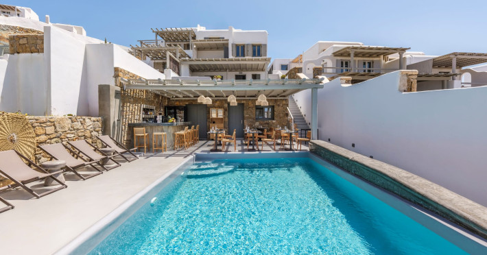 sea-rock-sky-private-residence-309b6a534e2f57f6.jpeg