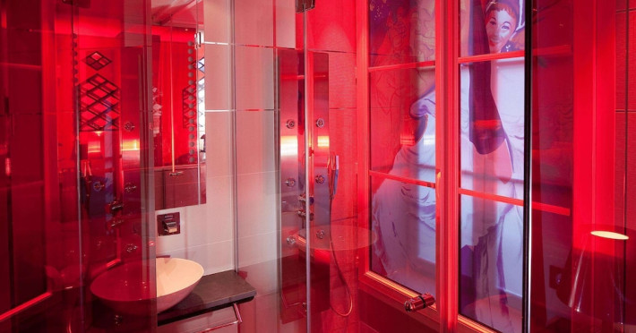 secret-de-paris-hotel-spa-adults-only-d33d49845a5f1a0c.jpeg