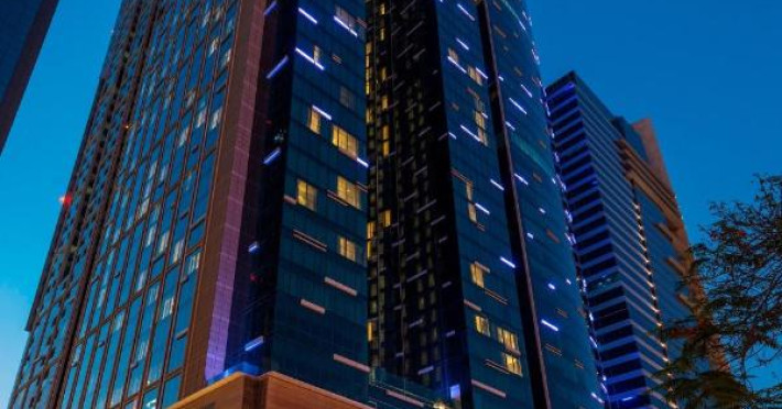 sheraton-grand-hotel-dubai-06a41f353685cccd.jpeg