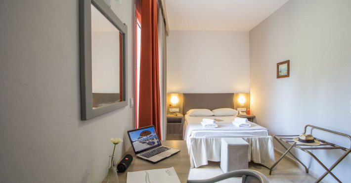 silver-bay-hotel-corfu-a2c46e1235da5904.jpeg