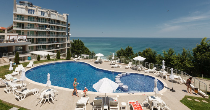 silver-beach-resort-aparthotel-62a8b6bb333a649e.jpeg