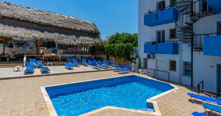 simplehotel-hersonissos-blue-exaverinos-htl-81bfdc62d16df562.jpeg