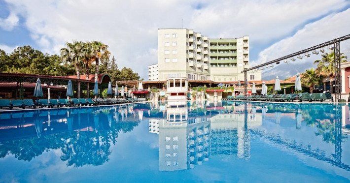 sinatra-hotel-106c5375e409707e.jpeg