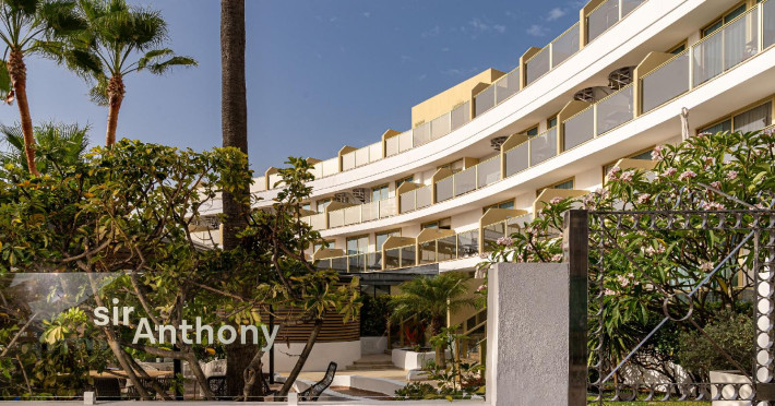 sir-anthony-hotel-e6c3fb7f5d0e0707.jpeg