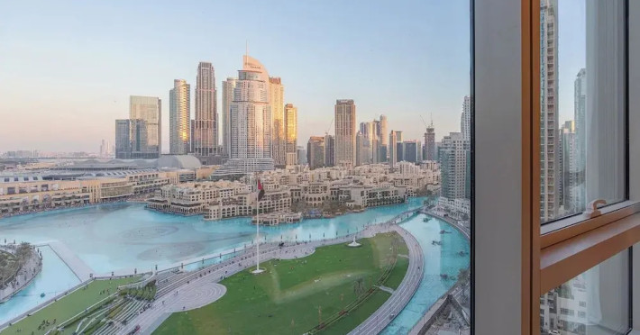 skyline-majesty-burj-khalifa-and-fountain-views-901d70bf59b7cf99.jpeg