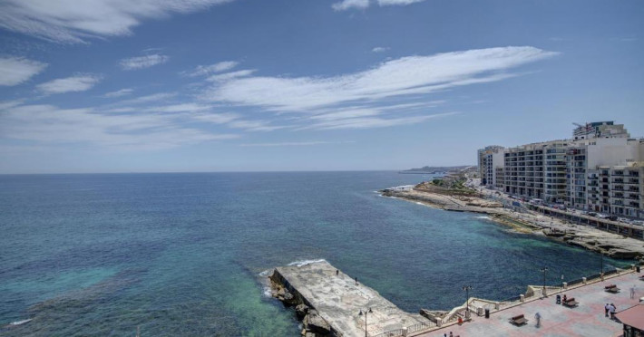 sliema-chalet-hotel-c9c6ded683104725.jpeg