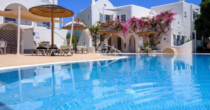 smaragdi-hotel-santorini-925b632cfbf4d2ce.jpeg