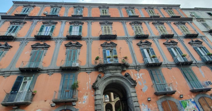 spanish-palace-rooms-apartment-terrace-0c6a07e53bd16cab.jpeg