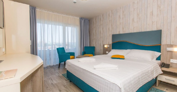 standard-room-82a34fa50835ea35.jpeg