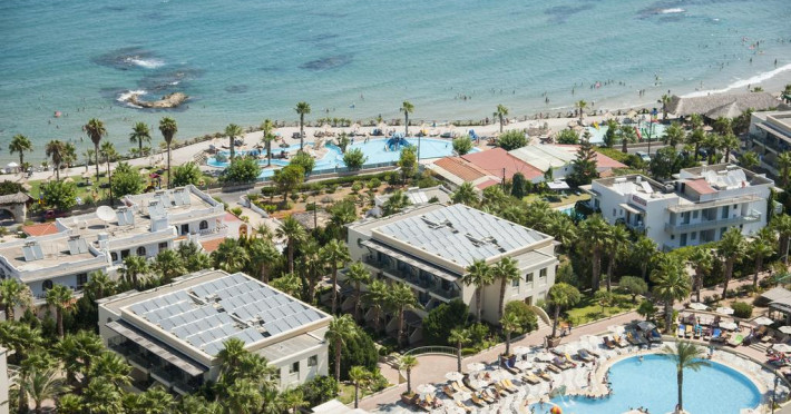 star-beach-village-water-park-b78ef634990b18f1.jpeg