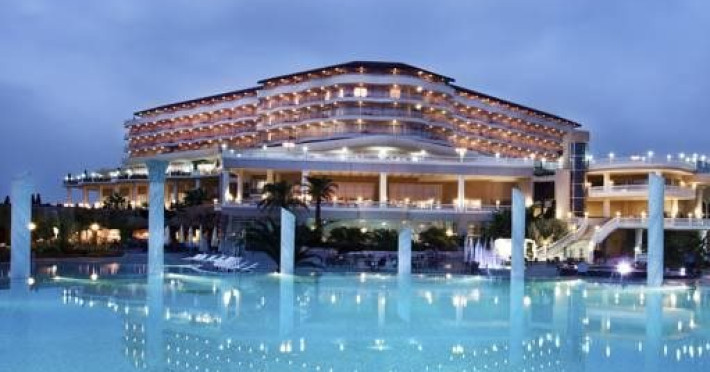 starlight-resort-hotel-ab5370af9f947de2.jpeg