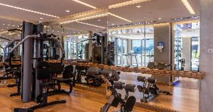 suha-mina-rashid-hotel-apartments-e7646ac21f2ab265.jpeg