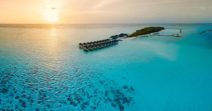 summer-island-resort-maldives-0585e489a07d84ba.jpeg