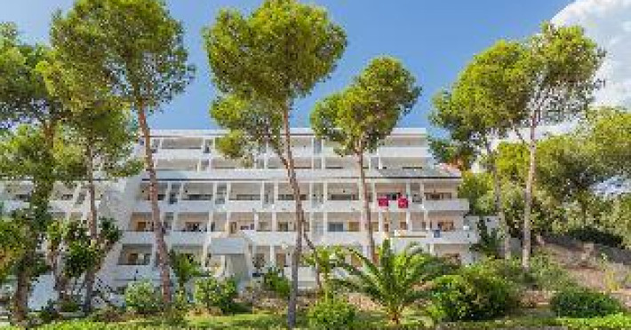 sun-beach-apartments-santa-ponsa-b3243752f5d7752b.jpeg