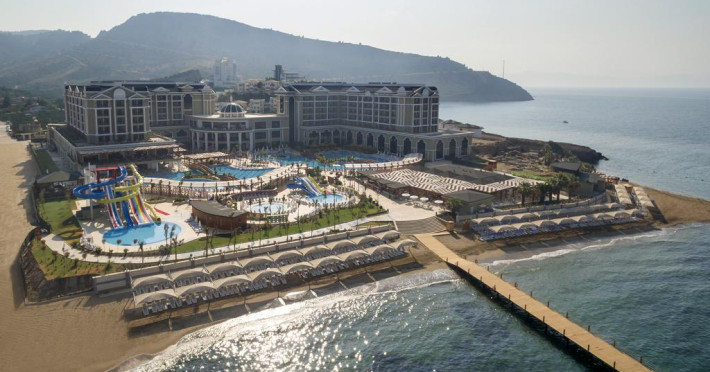 sunis-efes-royal-palace-resort-5081528345dafbc7.jpeg