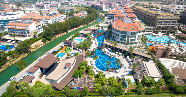 sunis-evren-beach-resort-65ce6794e490dd3c.jpeg