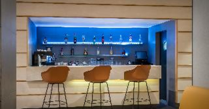 sunotel-club-central-9524710c8b94a8cc.jpeg