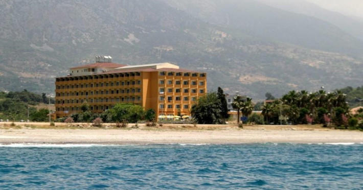 sunshine-hotel-54b9e75143c9c41b.jpeg