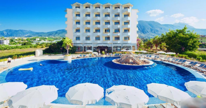 sunshine-hotel-c19fc5bac325edda.jpeg