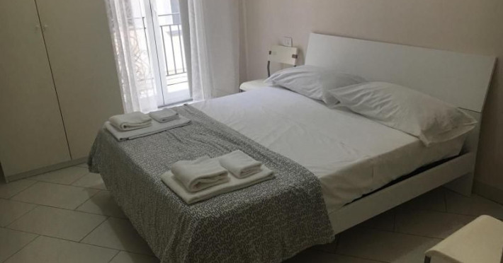 sweet-porto-rooms-43e271c0256a814f.jpeg