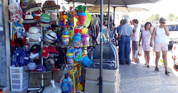 t2-mira-praia-4-familiar-80mt-praia-wifi-cd3a3e5891d4ea28.jpeg