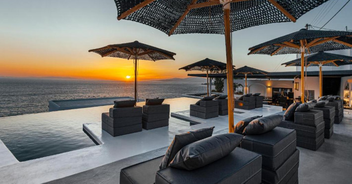 tagoo-black-mykonos-4bcc5cf45d554495.jpeg