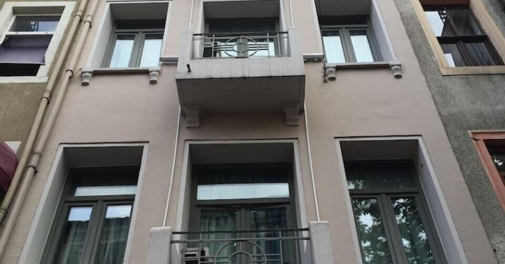 taksim-safe-house-1cd9baf92d4f4317.jpeg