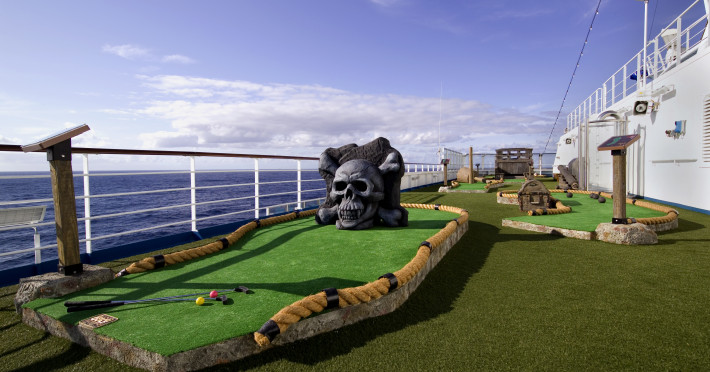 Terenul de Mini Golf