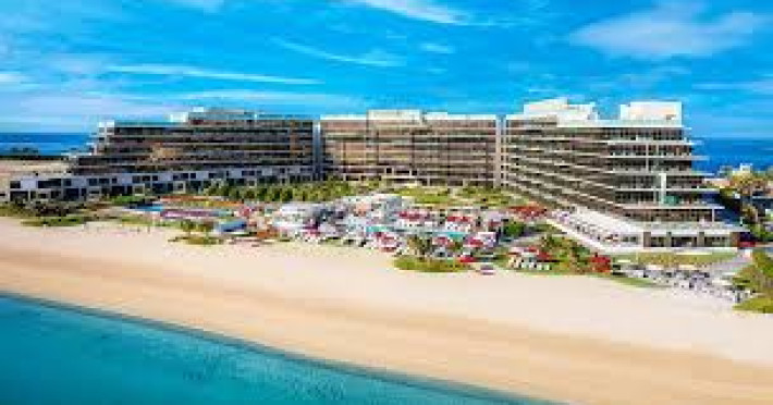 th8-palm-dubai-beach-resort-vignette-collection-an-ihg-hotel-99fc2fcb9b471eab.jpeg