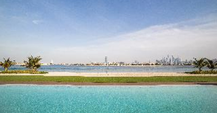 th8-palm-dubai-beach-resort-vignette-collection-an-ihg-hotel-d45cb8ca73f534ea.jpeg