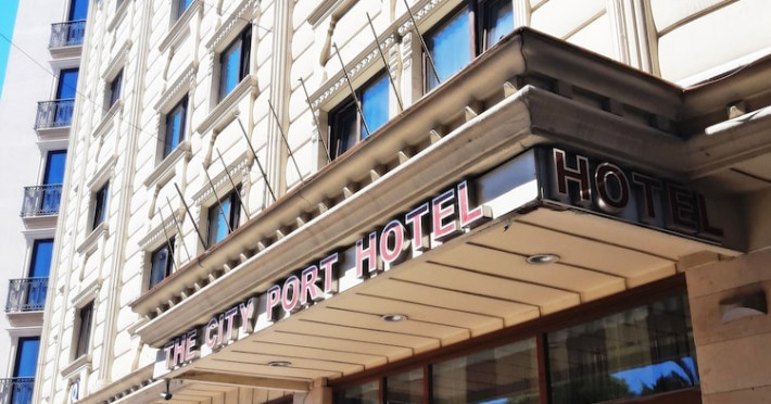 the-city-port-hotel-4557d6687dbd209a.jpeg