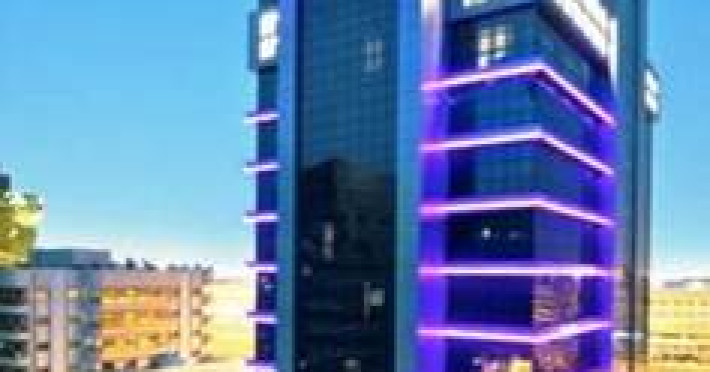 the-leela-hotel-9746172b387dc7d0.jpeg