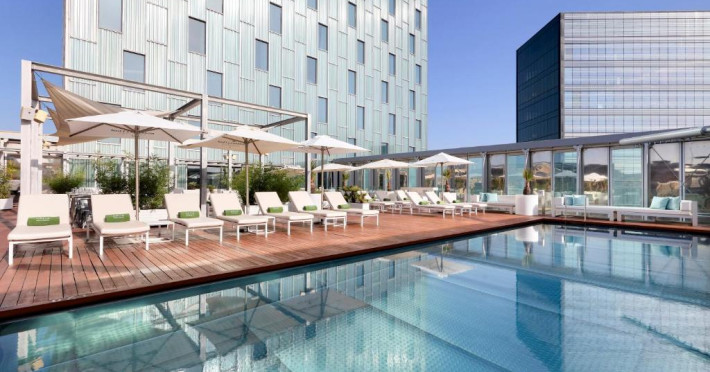 the-level-at-melia-barcelona-sky-5202f92f9b658a88.jpeg
