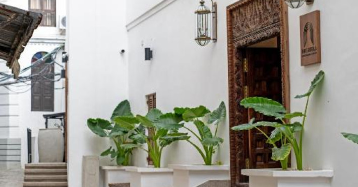 the-neela-boutique-hotel-stone-town-b66bea6a64e25488.jpeg